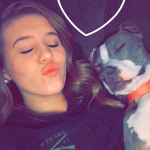 Meet your Posher, Lauren